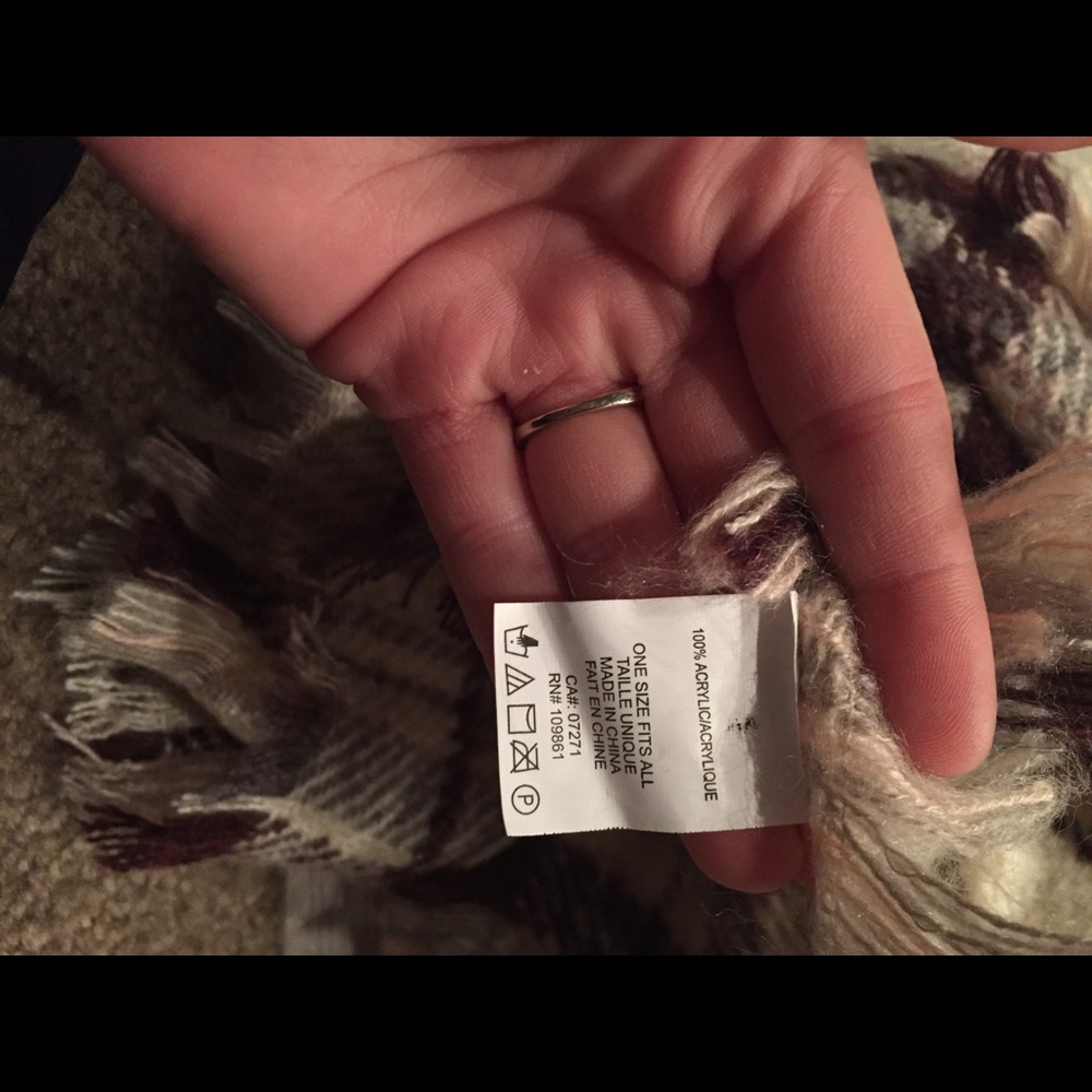 Scarf - Picture 2 of 2